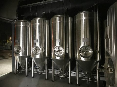 荷蘭客戶的釀酒設備安裝完成！